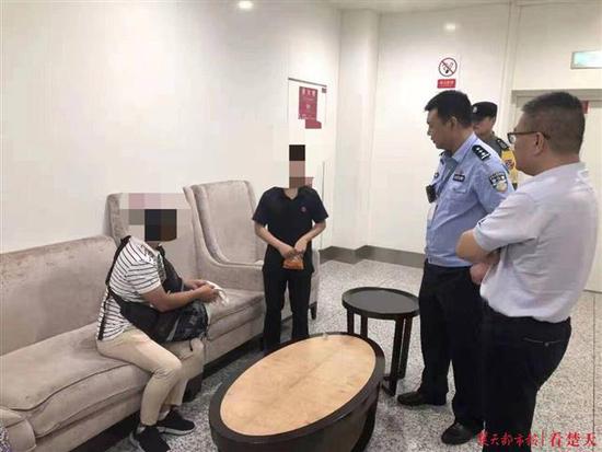 12岁男孩闯机场安检,原因让人叹息